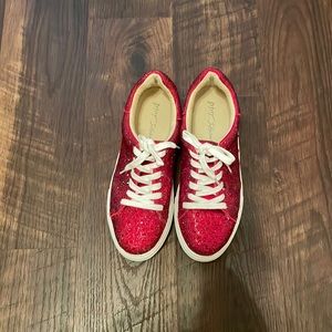 Betsy Johnson Sidny red glitter tennis shoes